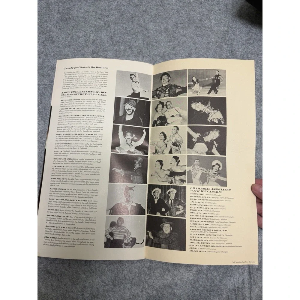 Vintage 1960s Ice Capades 25th anniversary‎ Program and Info book